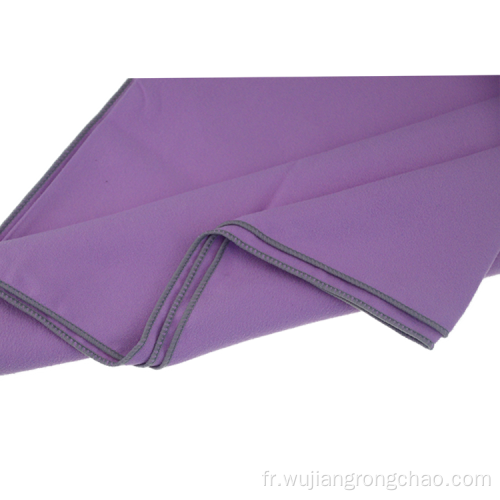 Serviette de sport en microfibre gaufrée avec serrure à combinaison